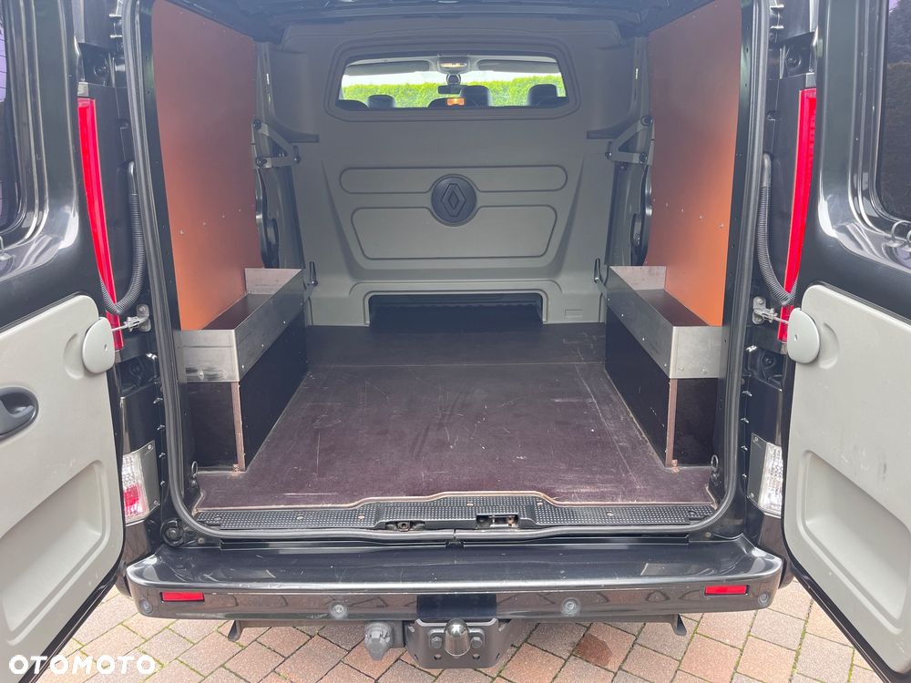 Renault TRAFIC - 24
