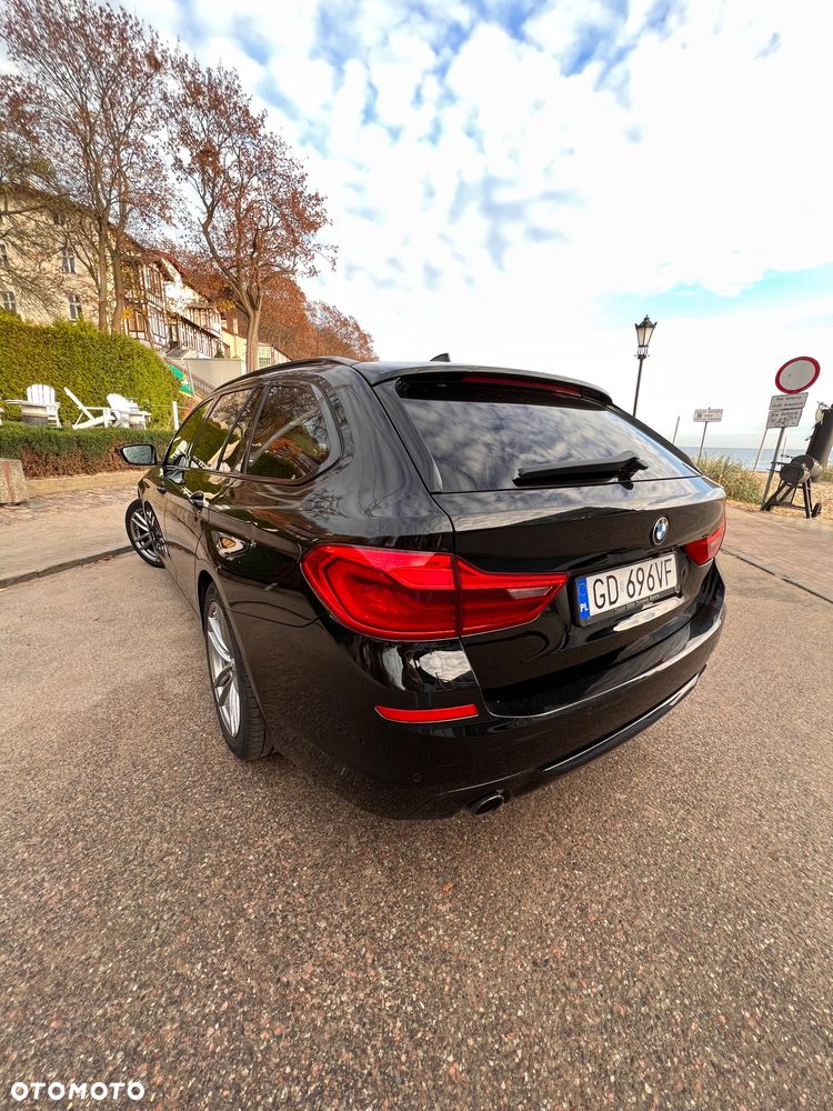 BMW Seria 5 520d M Sport Edition - 4