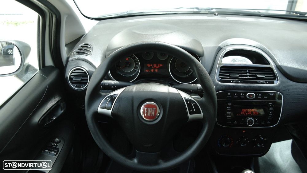 Fiat Punto 1.2 Lounge S&S - 29