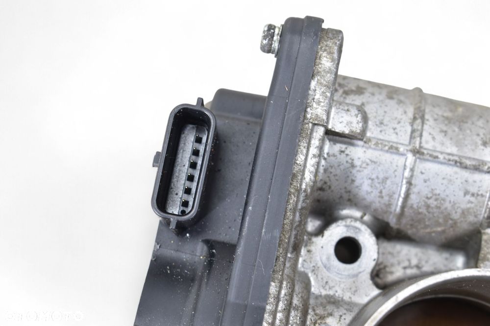 Przepustnica NISSAN QASHQAI J10 X-TRAIL II T31 2.0 16V RME60-11 SERA526-01 - 3