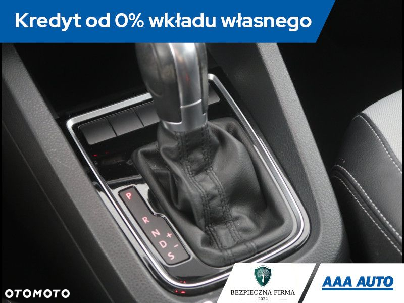 Volkswagen Jetta - 13