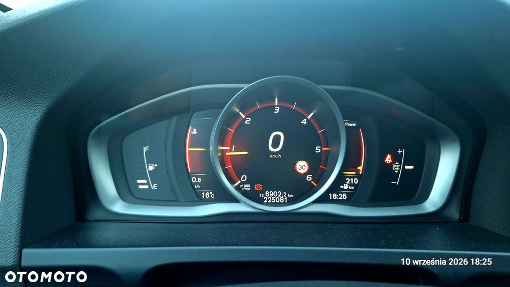 Volvo V60 D3 Drive-E Ocean Race - 14