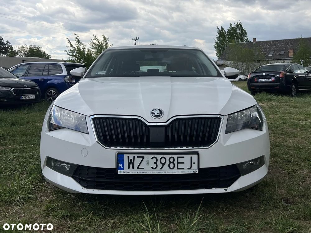 Skoda Superb 1.6 TDI Ambition - 2
