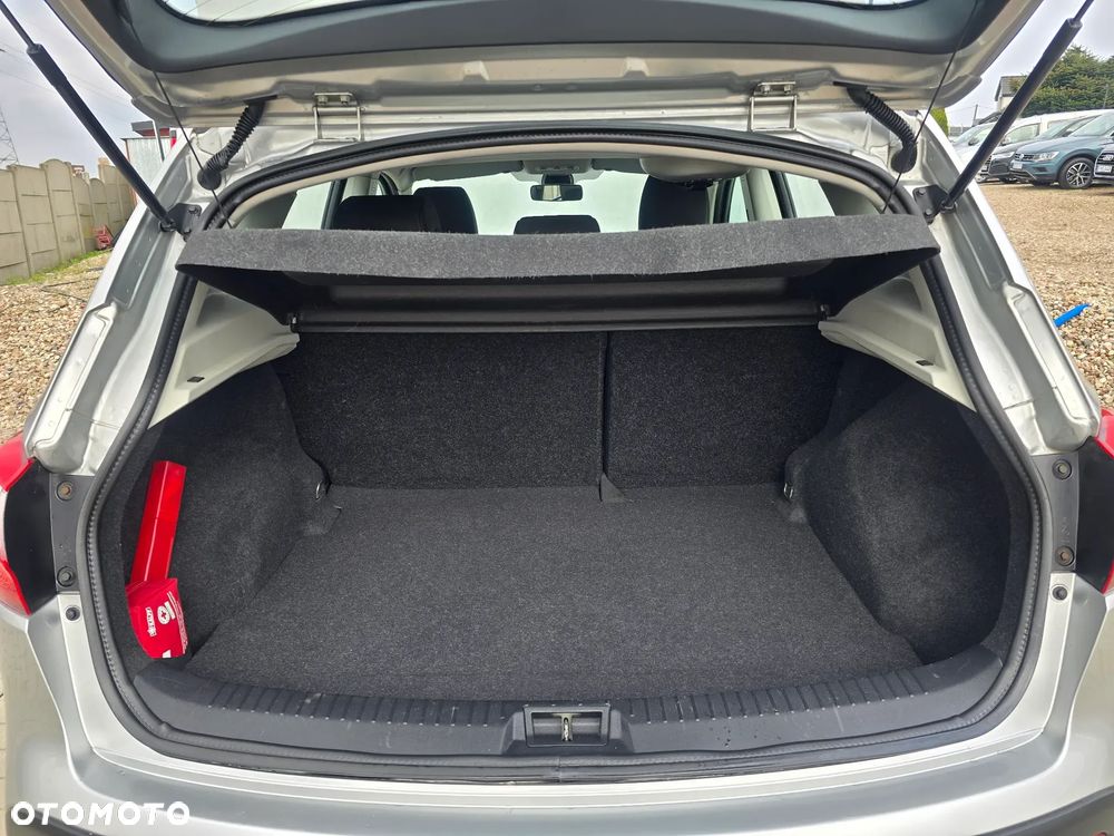 Nissan Qashqai 1.6 dCi DPF acenta - 6