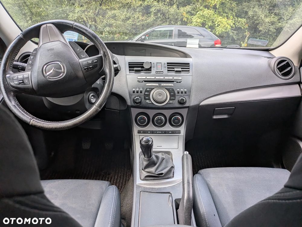 Mazda 3 - 8