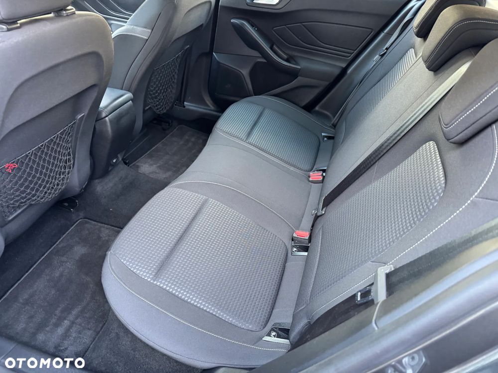 Ford Focus - 19
