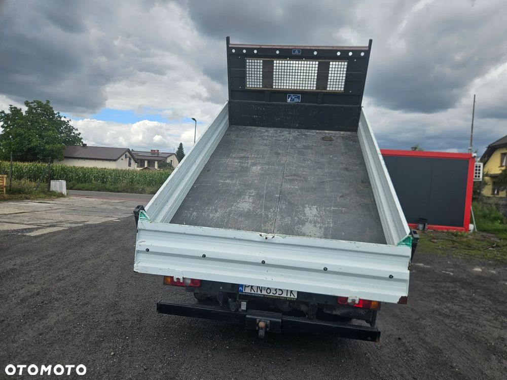 Mitsubishi Fuso - 9