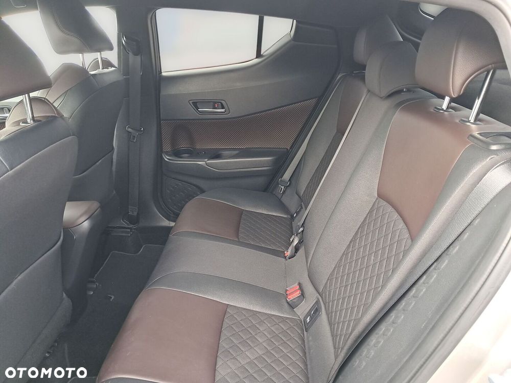 Toyota C-HR 1.8 Hybrid Prestige - 12