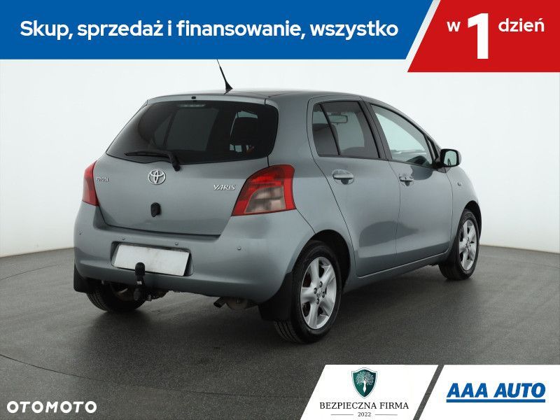 Toyota Yaris - 6
