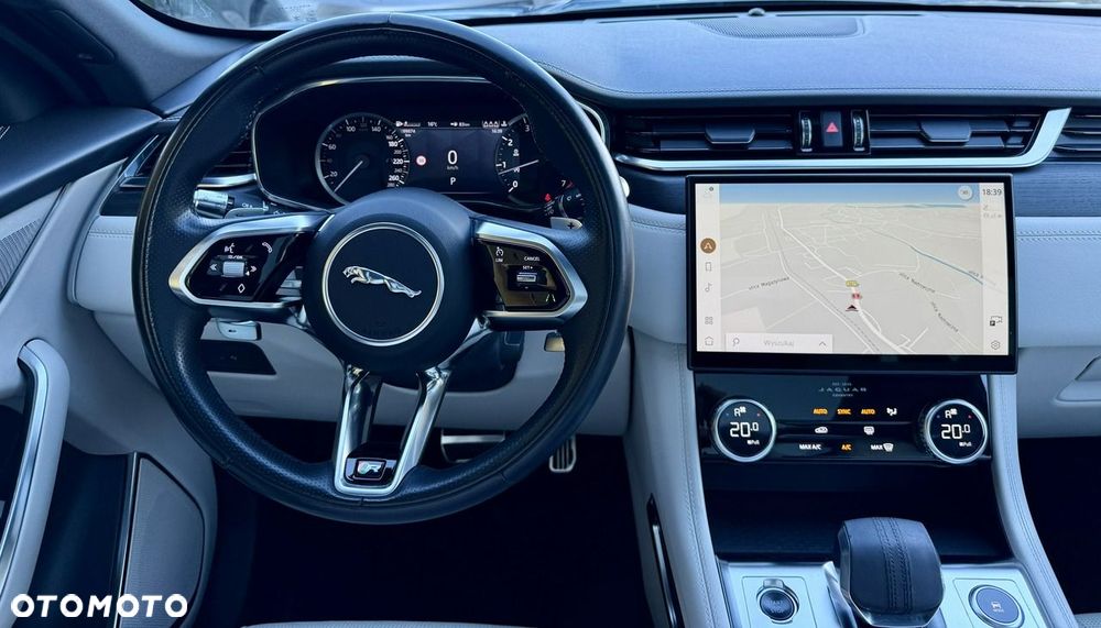 Jaguar F-Pace P250 AWD R-Dynamic Black - 26
