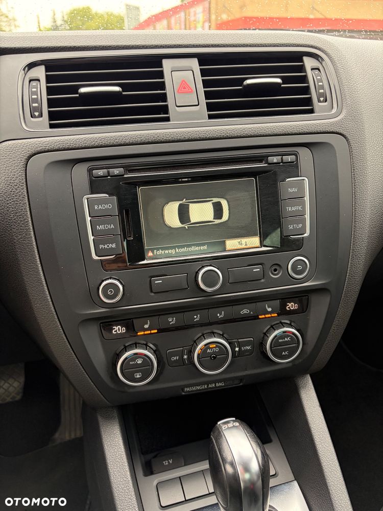 Volkswagen Jetta 1.4 TSI DSG Match - 6
