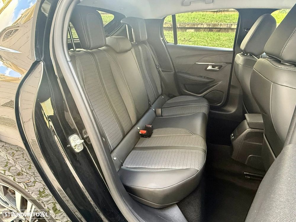 Peugeot 208 1.2 PureTech Allure - 15