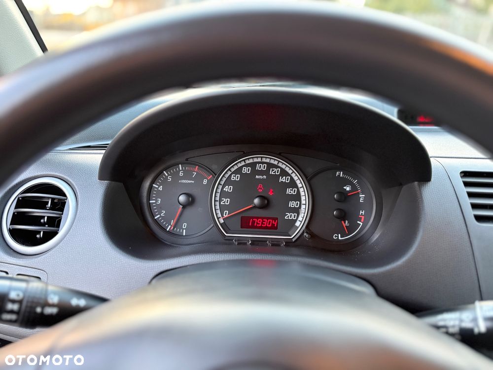 Suzuki Swift 1.3 Comfort - 33