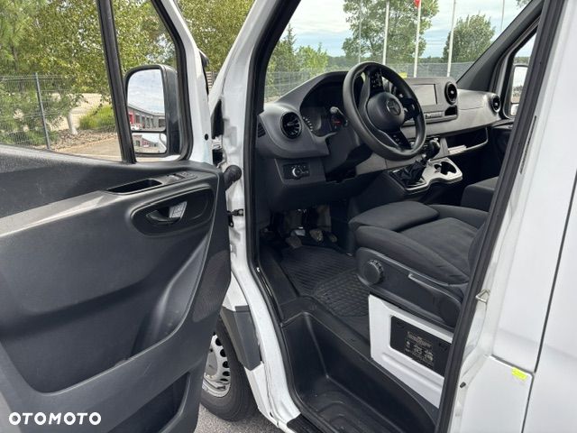 Mercedes-Benz SPRINTER - 8