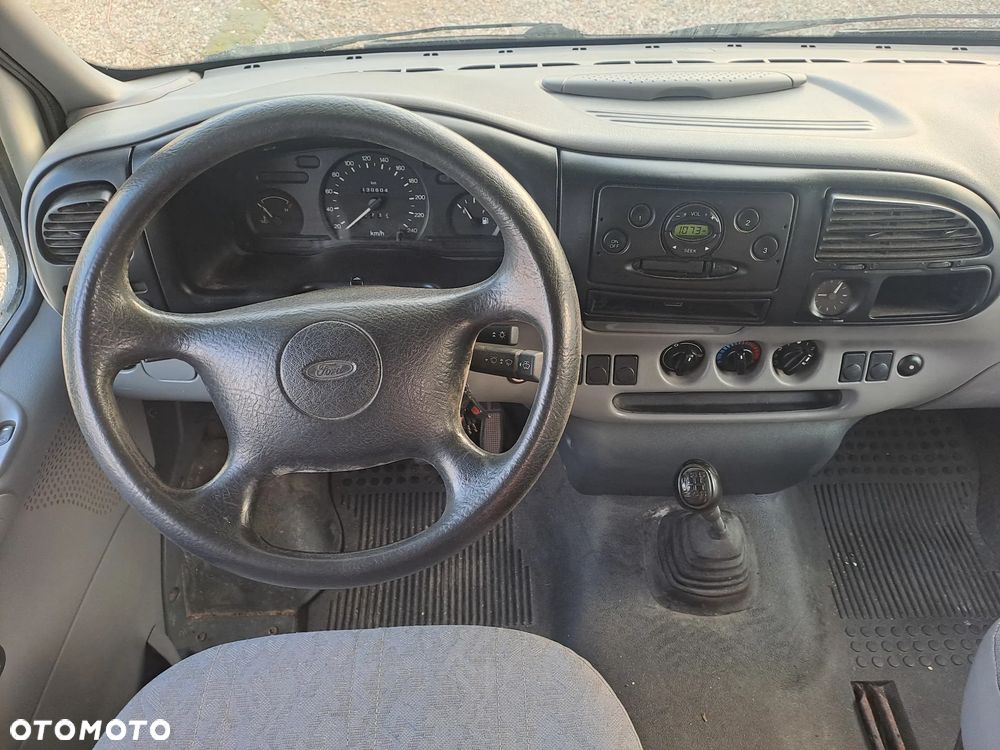 Ford Transit - 19