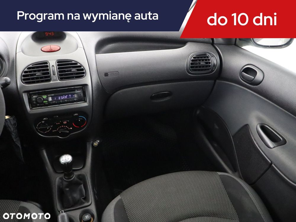 Peugeot 206 - 10