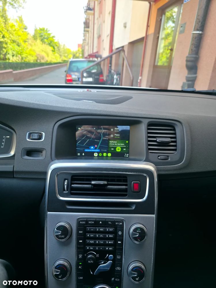 Volvo S60 T5 AWD R-Design - 22