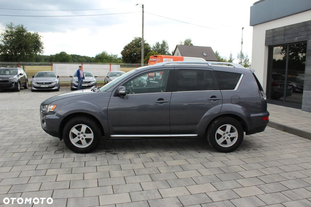 Mitsubishi Outlander 2.0 2WD CVT Invite - 5