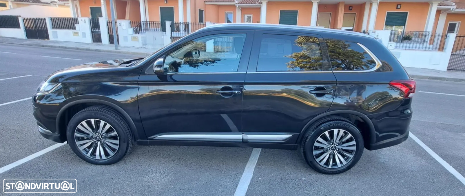 Mitsubishi Outlander 2.0 Kaiteki CVT - 3