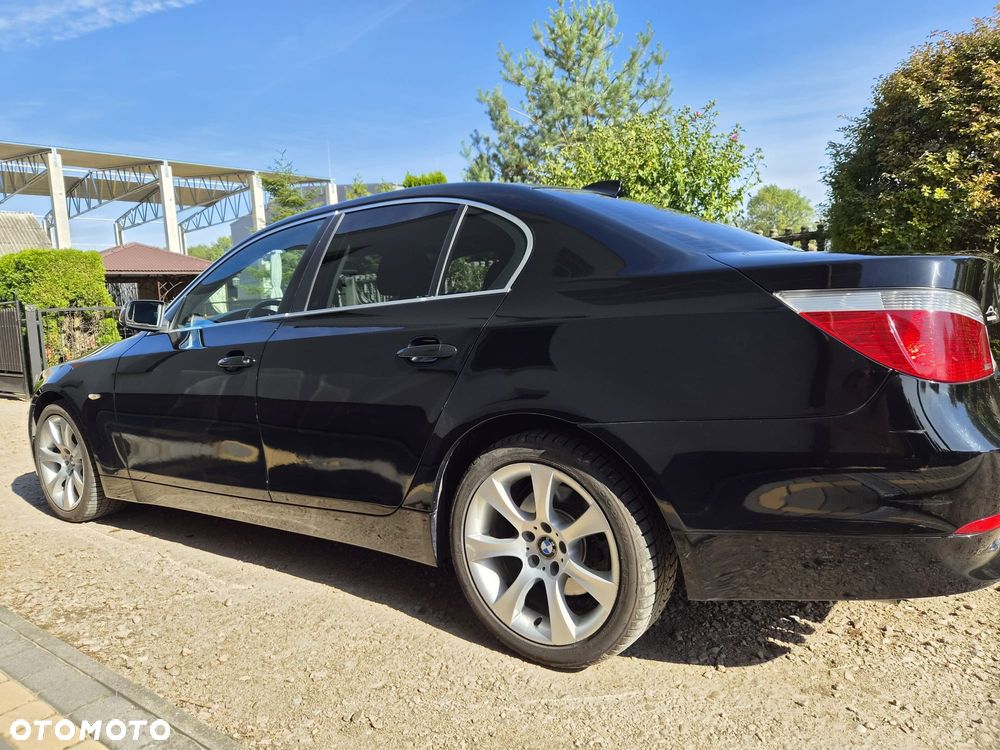 BMW 530D 2006 photo 3