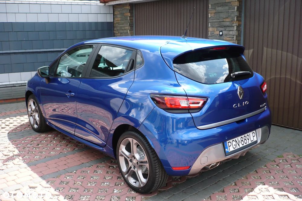 Renault Clio - 7