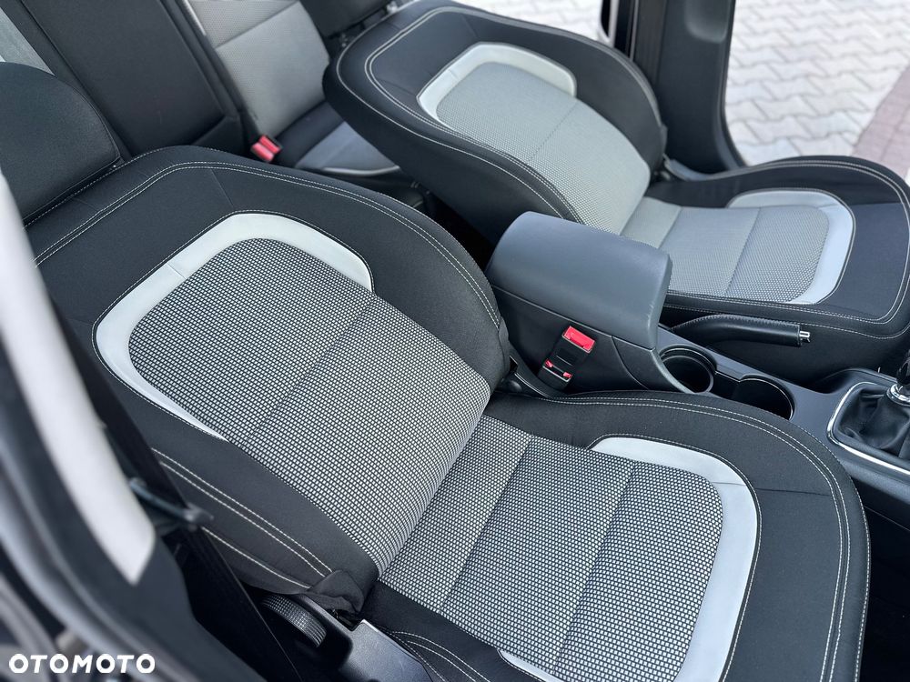 Kia Ceed 1.6 GDI Platinum Edition - 34