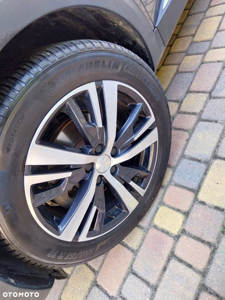 Peugeot 3008 1.2 PureTech GPF Allure S&S - 7