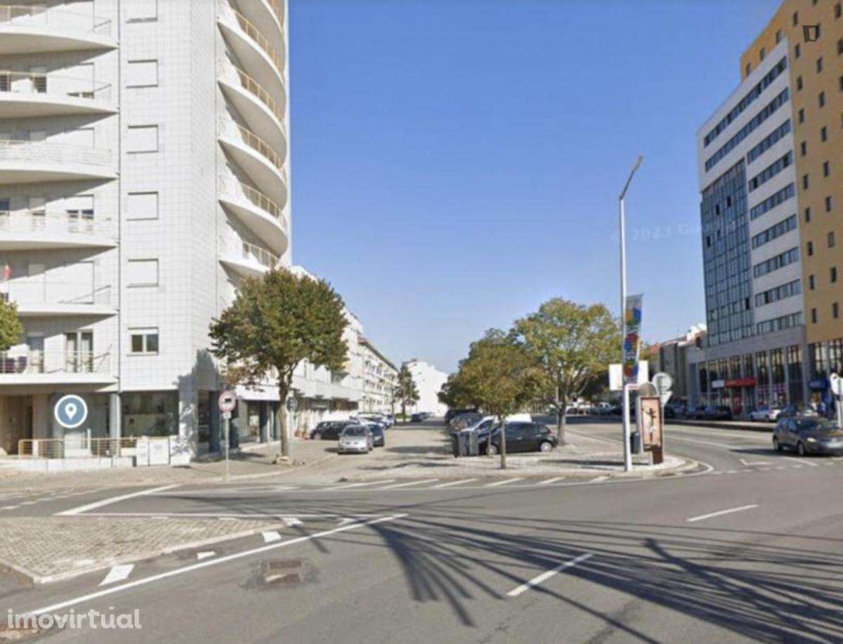 Quarto - localizado em Aveiro - Grande imagem: 4/5