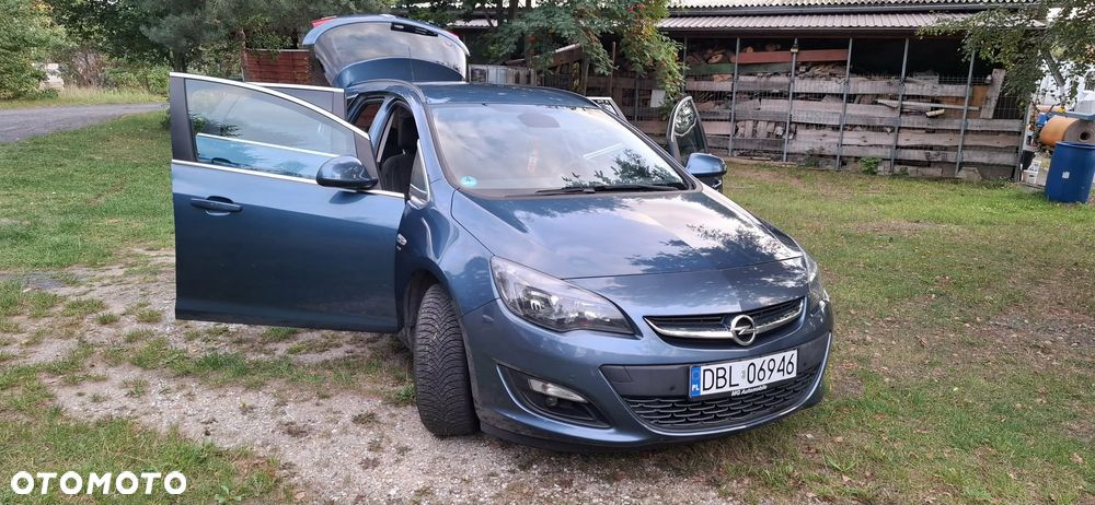 Opel Astra 1.6 SIDI Turbo Automatik - 1