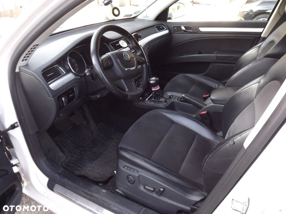 Skoda Superb 1.8 TSI DSG Elegance - 8