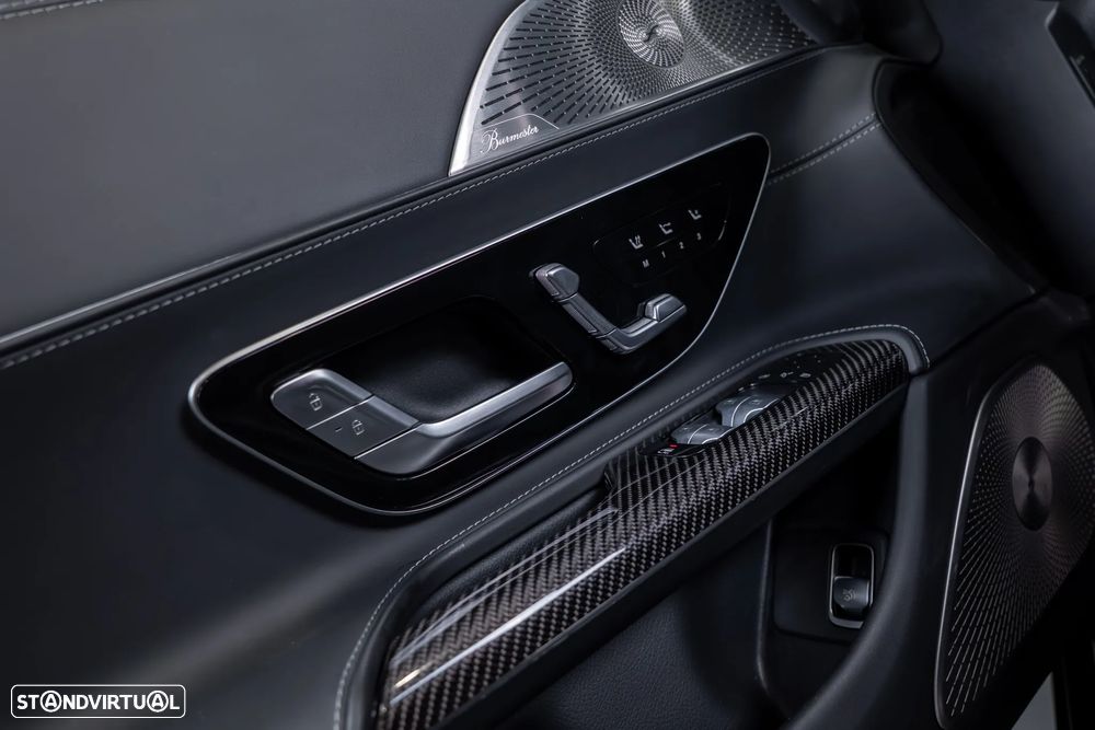 Mercedes-Benz SL 63 AMG 4Matic+ - 33