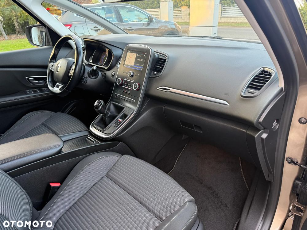 Renault Scenic - 13