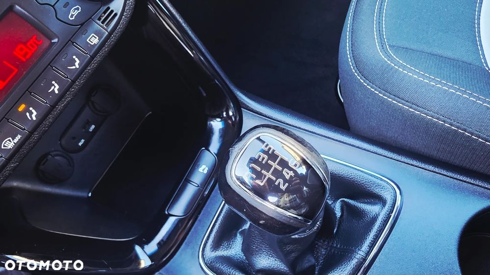 Kia Ceed 1.6 GDI XL - 15