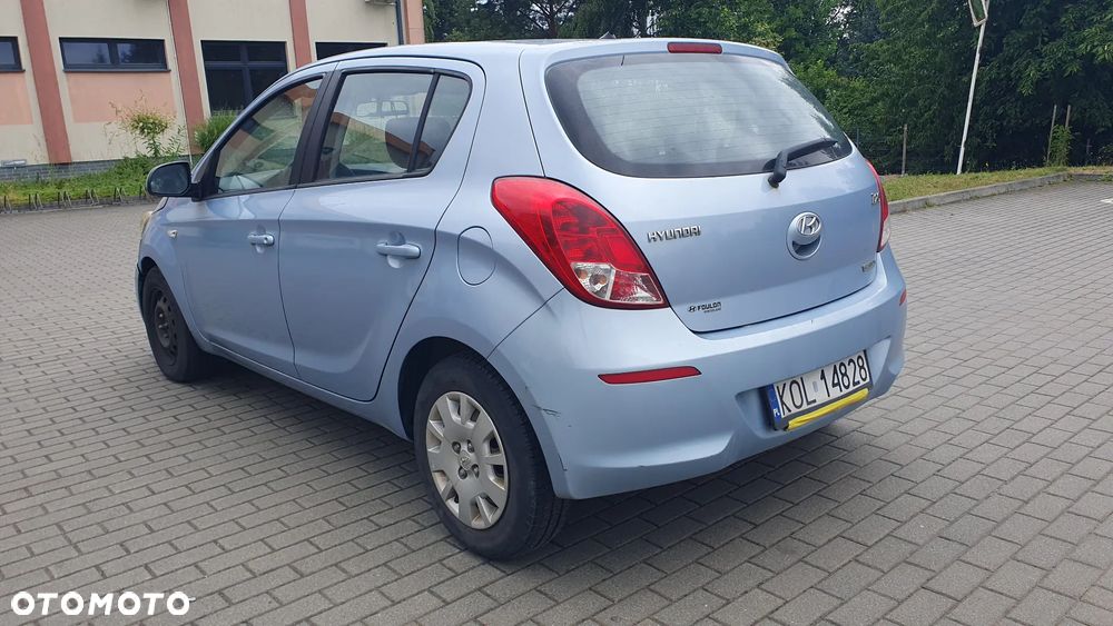 Hyundai i20 1.1 CRDi Trend - 4