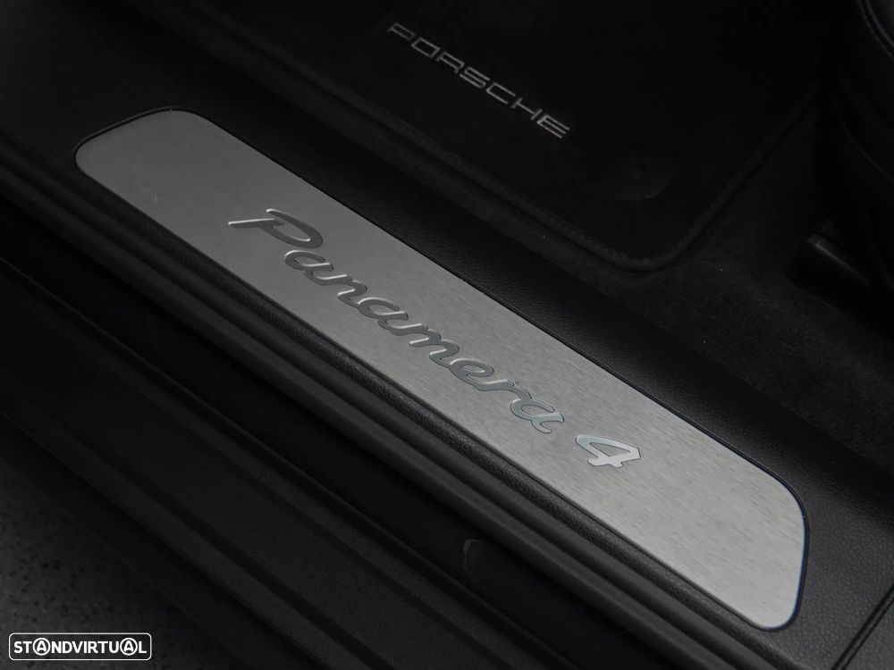 Porsche Panamera Sport Turismo 4 E-Hybrid - 26