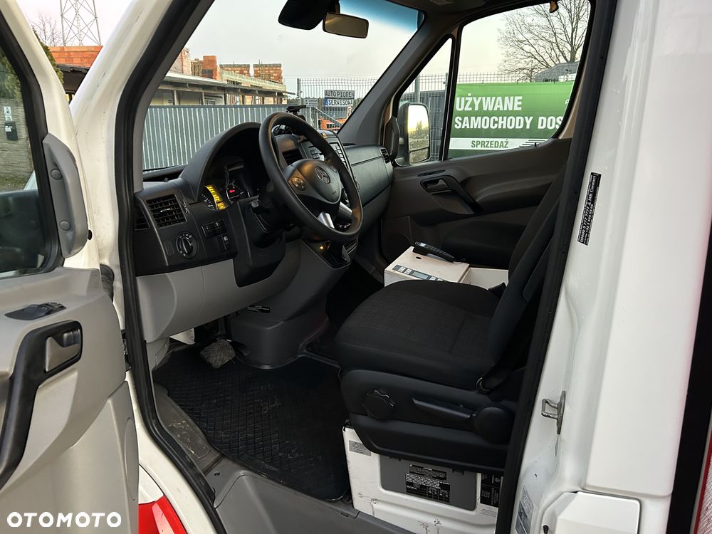 Mercedes-Benz Sprinter - 10