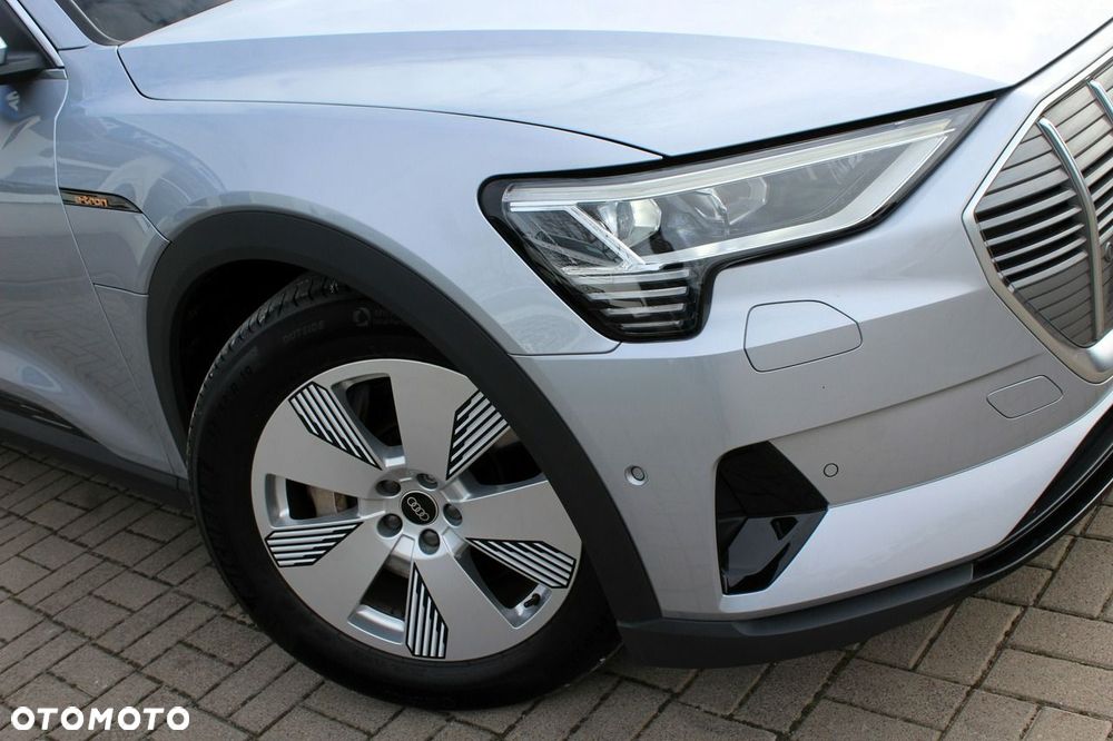 Audi e-tron 50 Quattro - 25