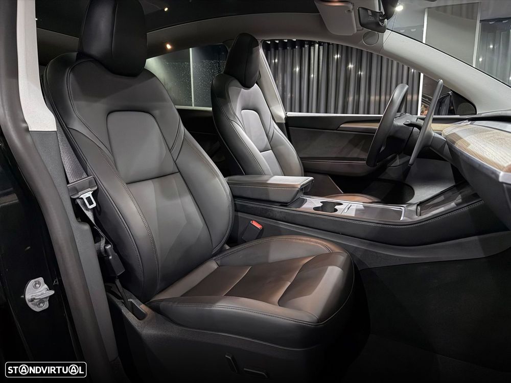 Tesla Model Y Standard - 36