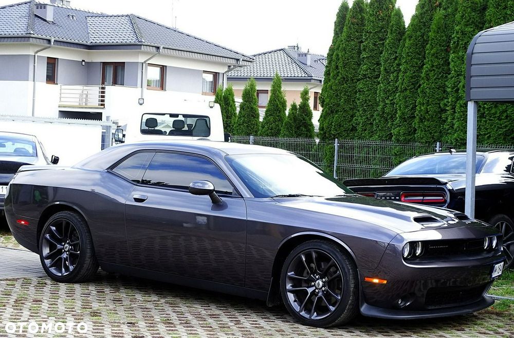 Dodge Challenger