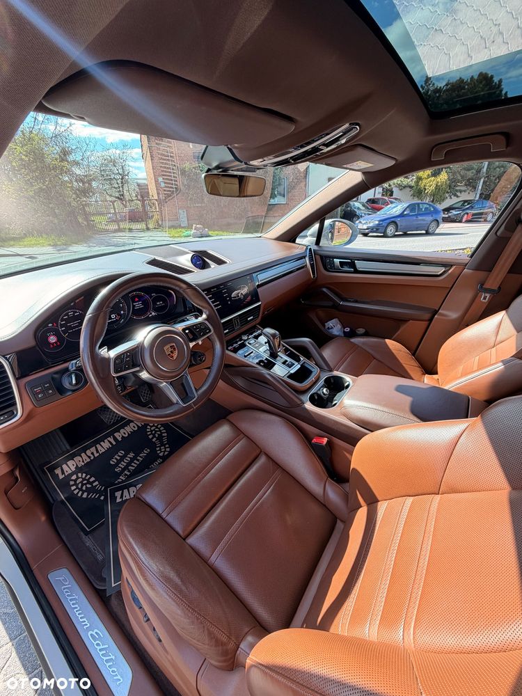 Porsche Cayenne E-Hybrid Platinum Edition - 16