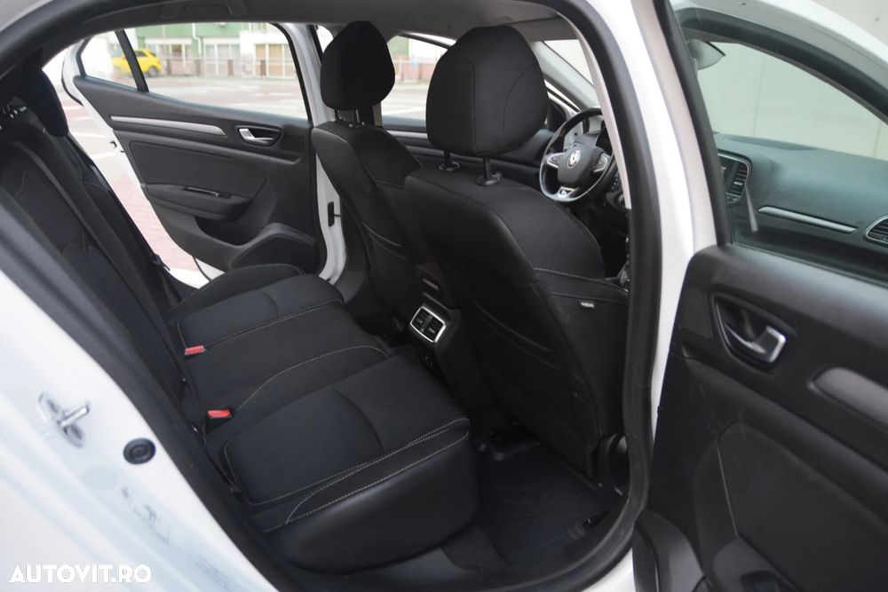 Renault Megane BLUE dCi 115 BUSINESS EDITION - 14