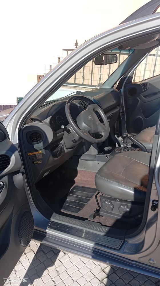 Hyundai Santa Fe 2.0 CRDi Family 4WD - 15