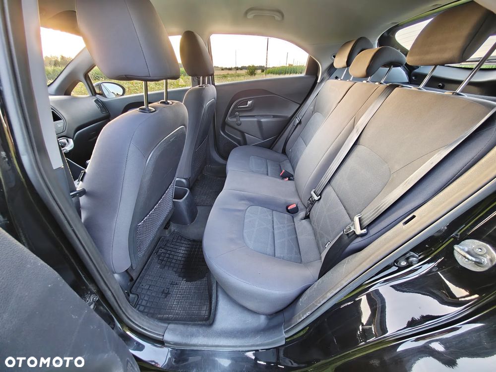 Kia Rio 1.2 Edition 7 - 16