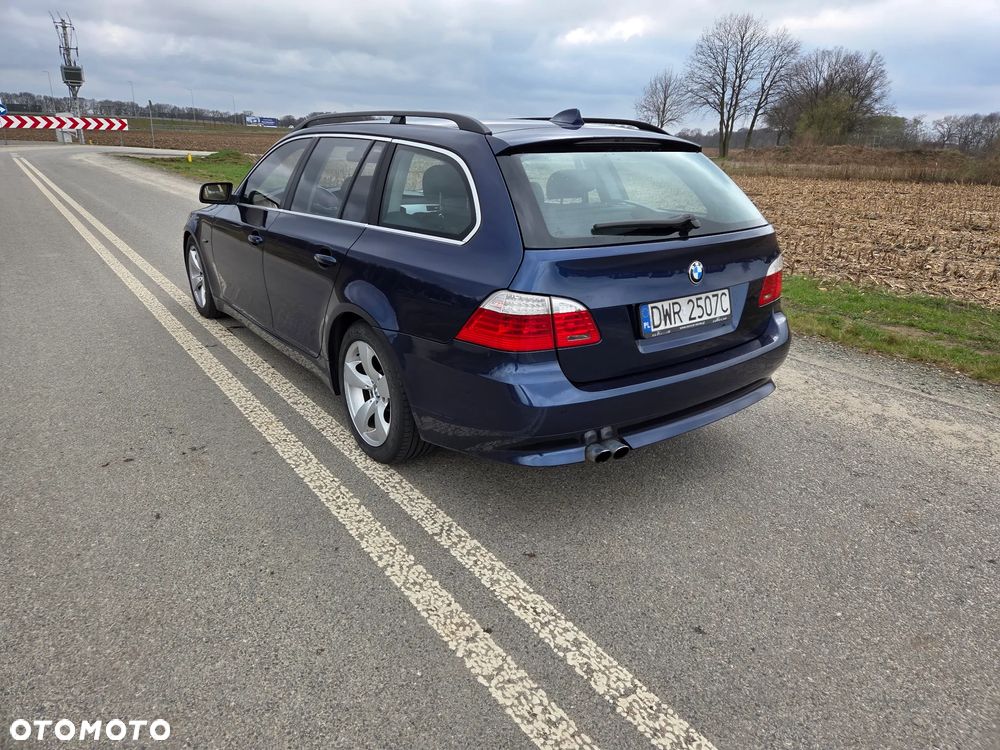 BMW Seria 5 525d - 21
