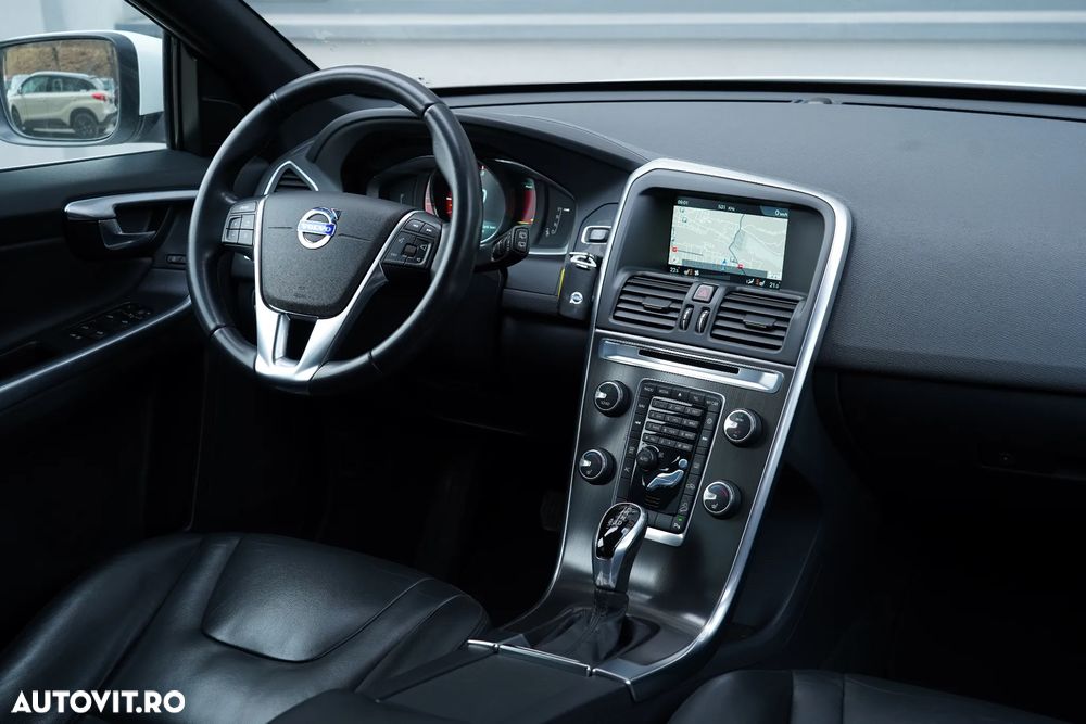 Volvo XC 60 D4 AWD Geartronic Summum - 13