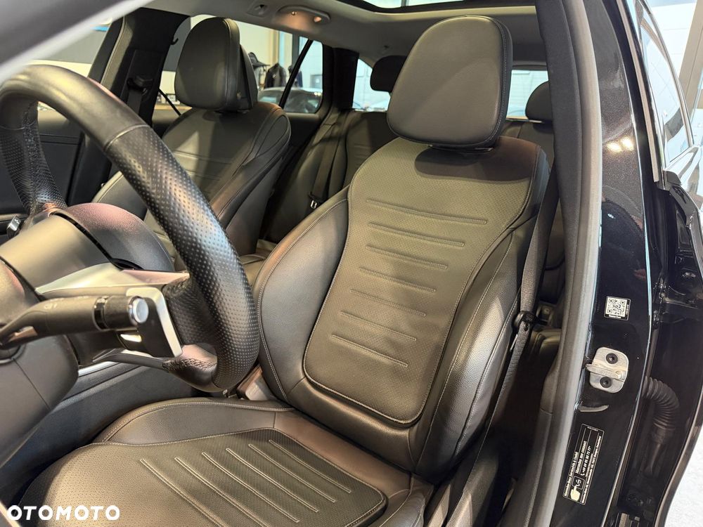 Mercedes-Benz Klasa C 300 e 9G-TRONIC AMG Line - 6
