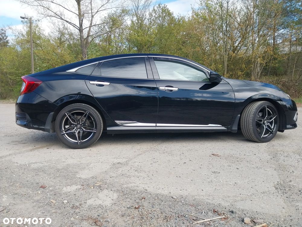 Honda Civic 1.5 T Elegance CVT - 11