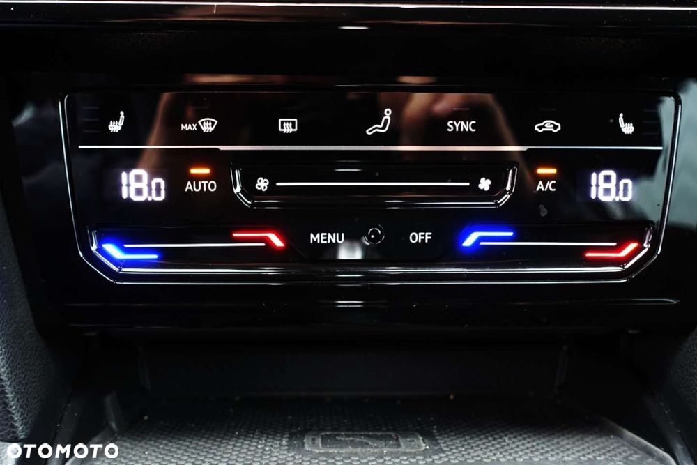 Volkswagen Passat Variant - 16