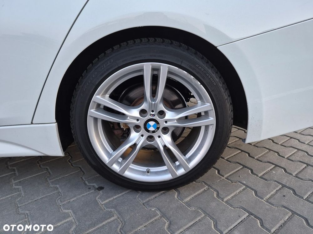 BMW Seria 3 320d M Sport EU6 - 7