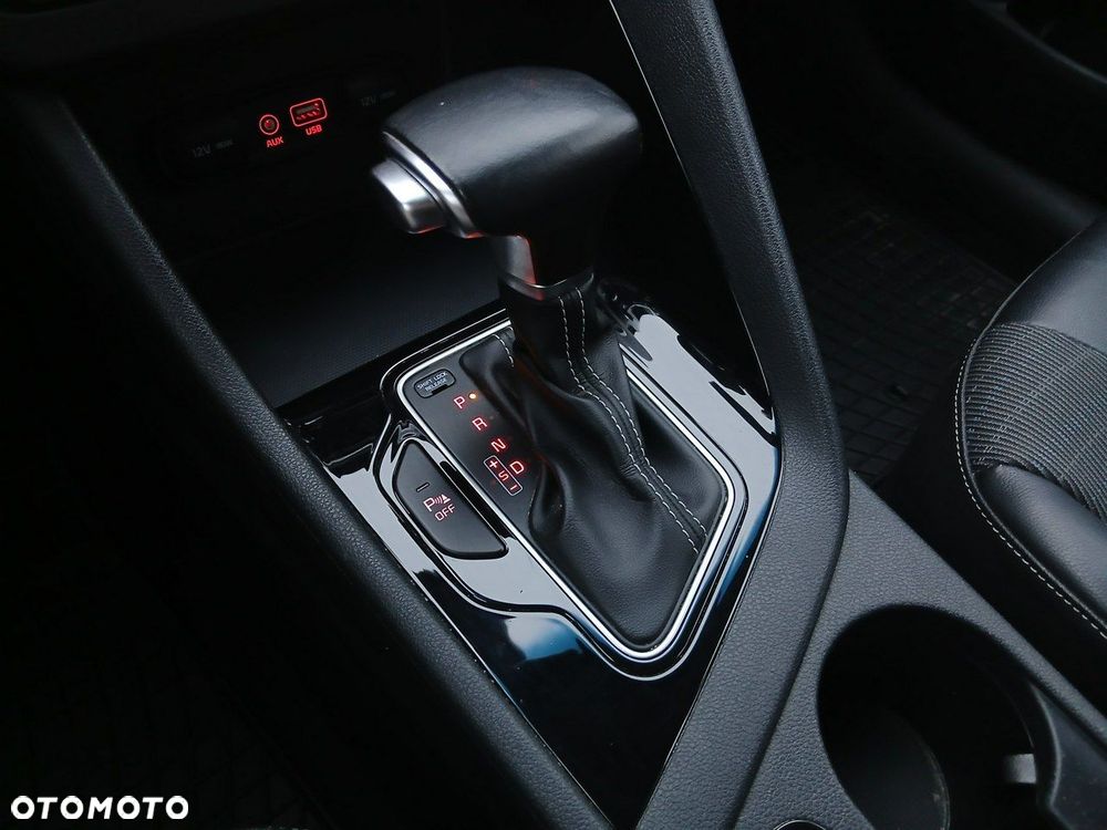 Kia Niro 1.6 GDI Hybrid L - 36